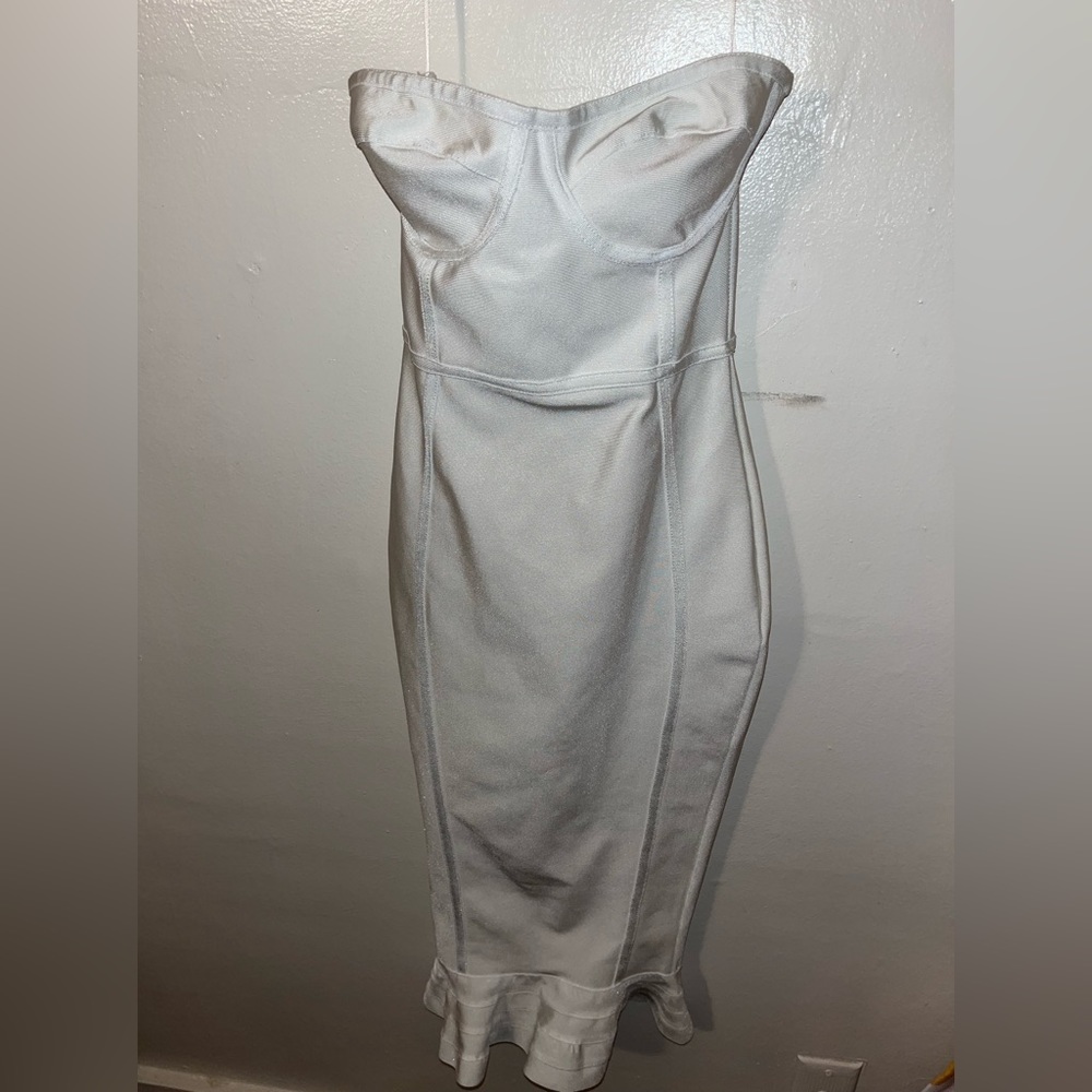 White strapless dress